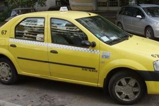 Konec levných jízd? Německý soud potvrdil pravidlo, které Uberu komplikuje byznys. Taxikáři slaví, řidiči appek ne